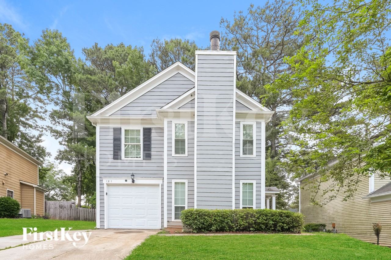 1311 Old Countryside Cir