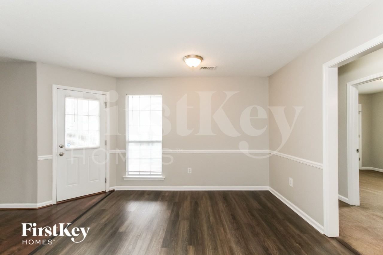 1186 King Arthur Ct - Photo 5 of 19
