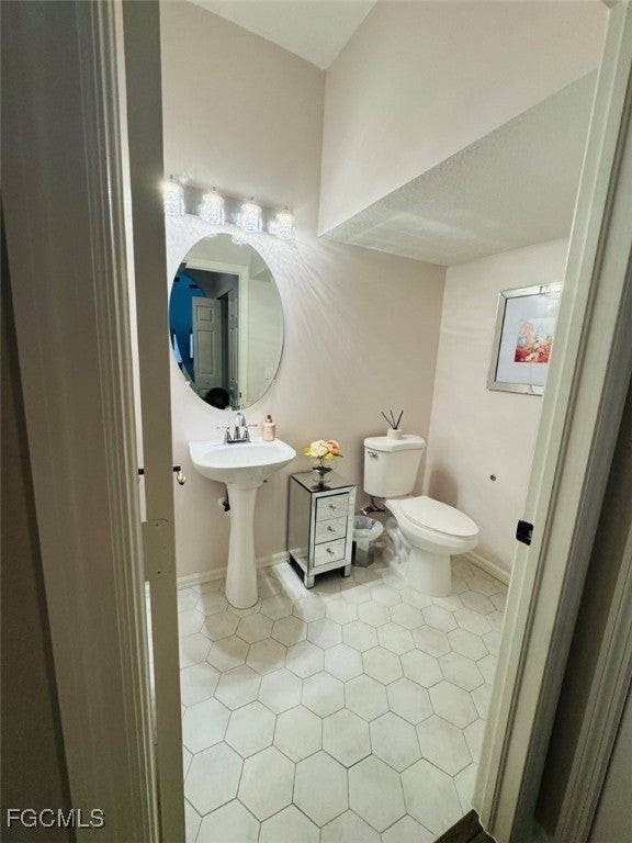 7322 Bristol Cir - Photo 7 of 15