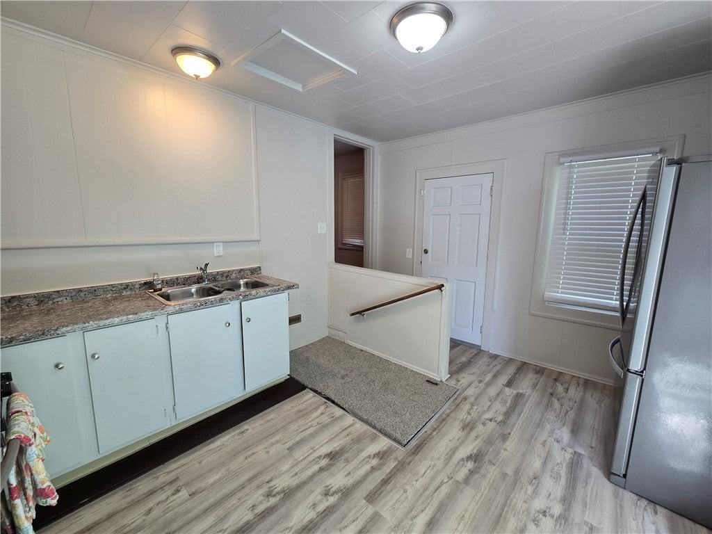 149 Champlain St - Photo 6 of 20