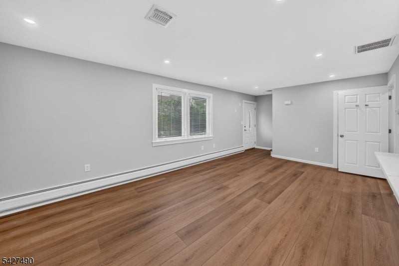 210 Walnut St - Photo 3 of 17