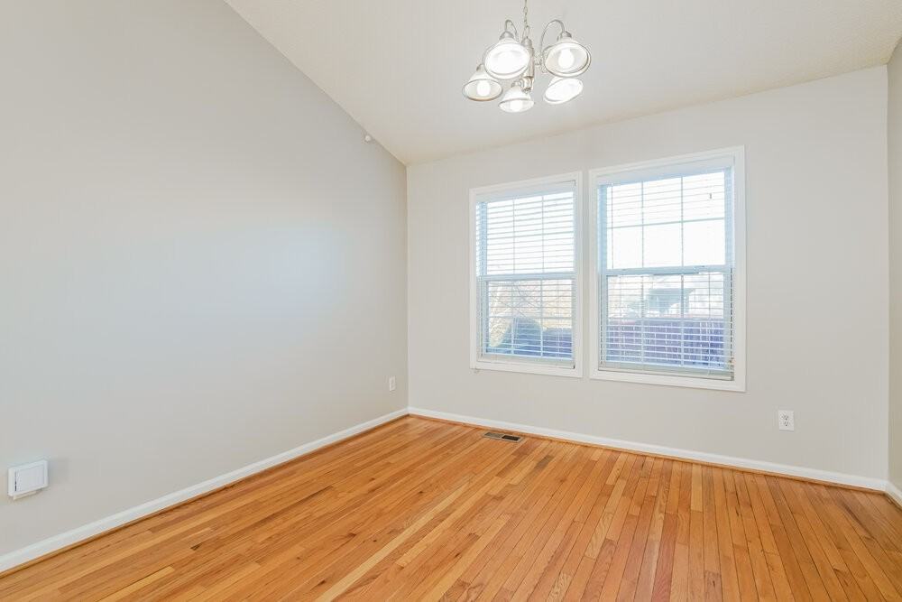 4301 Mantua Way - Photo 7 of 17