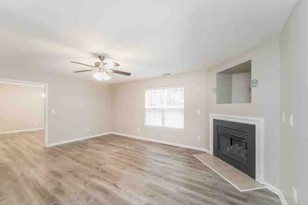 5824 Kelden Walker Ln - Photo 5 of 17