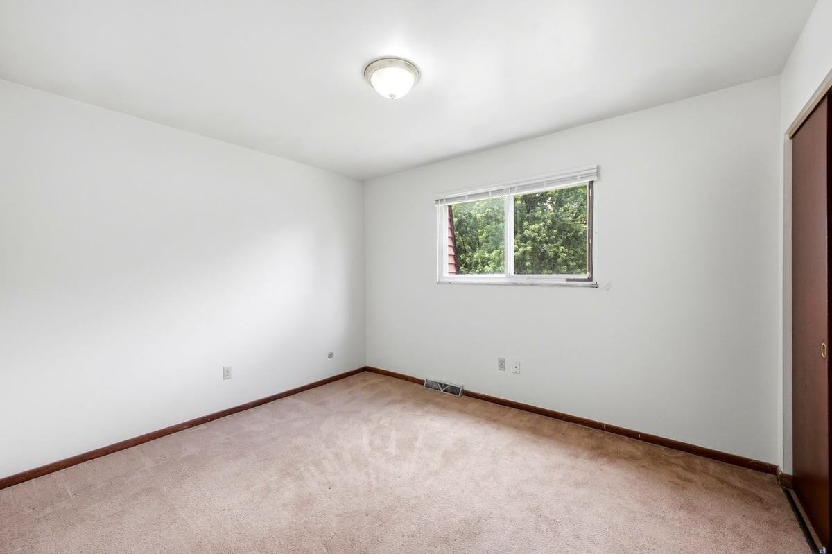 1567 Briarwood Ave - Photo 7 of 15