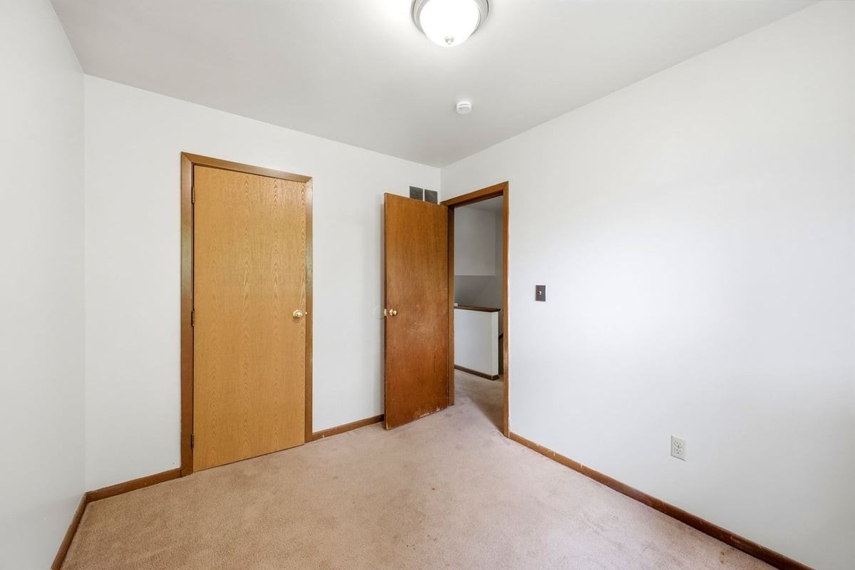 1577 Briarwood Ave - Photo 2 of 29
