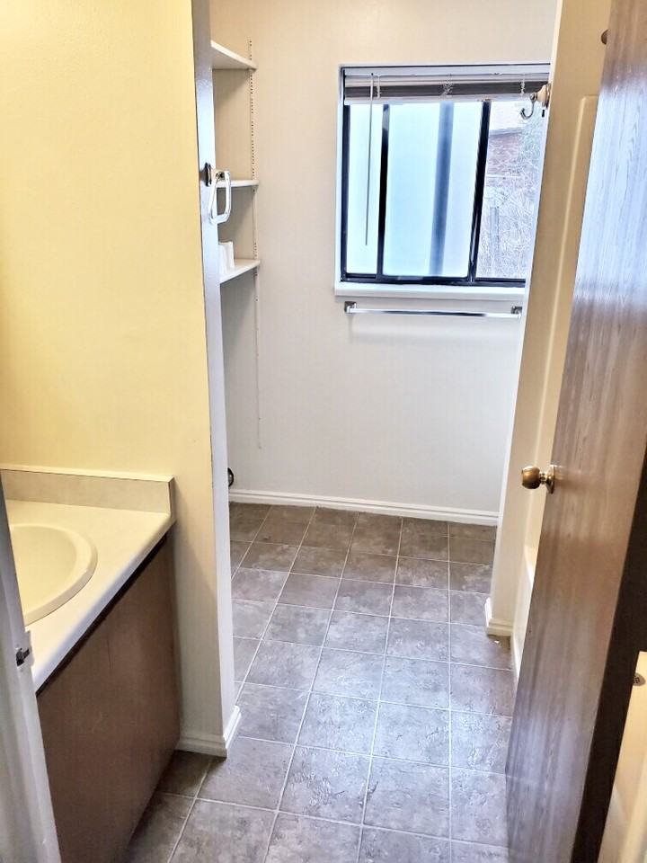 230 Bridger Dr #2DOWN - Photo 6 of 16