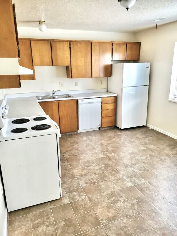 230 Bridger Dr #2DOWN - Photo 7 of 16