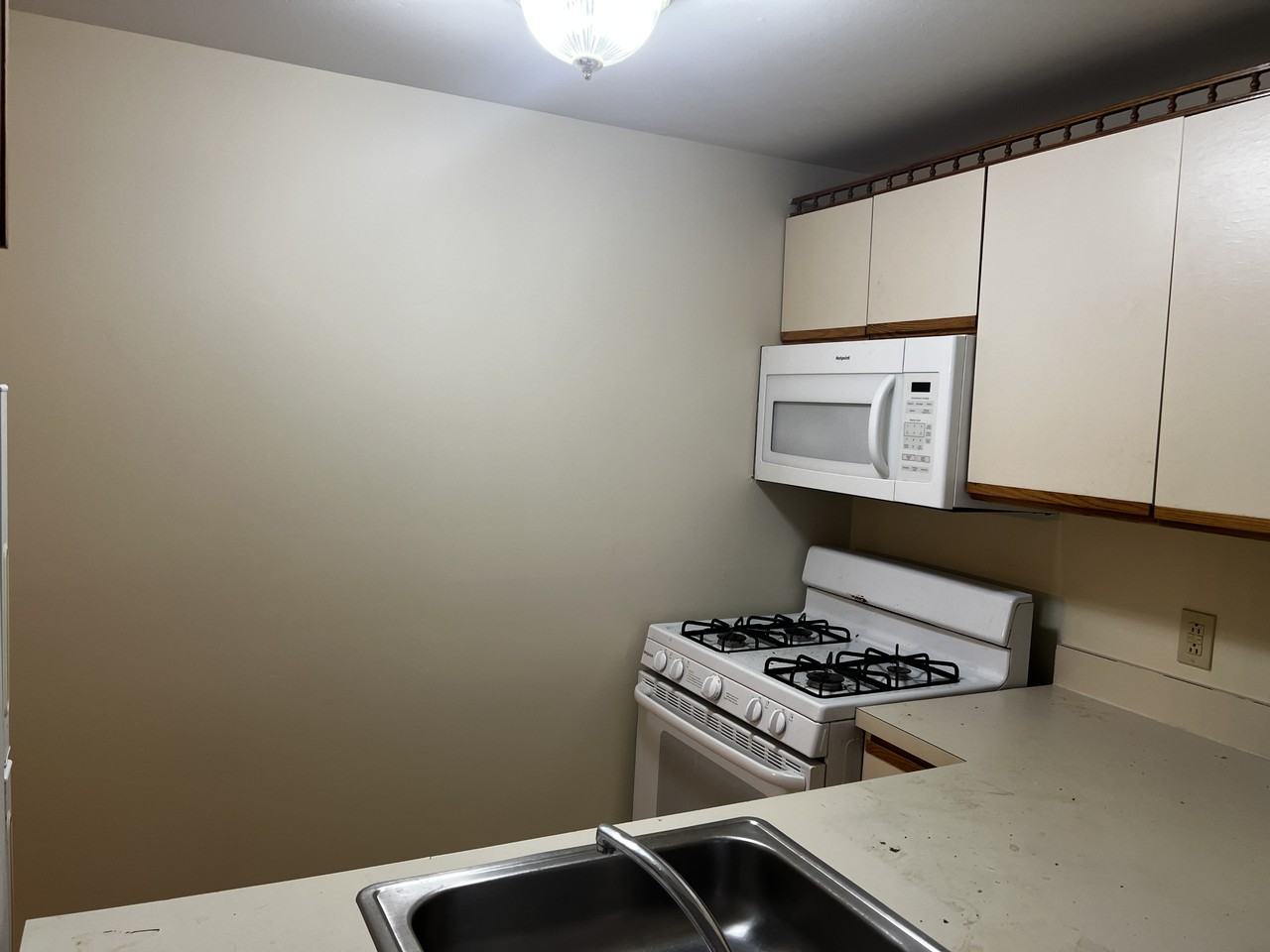 67 Washington St #203J - Photo 2 of 6