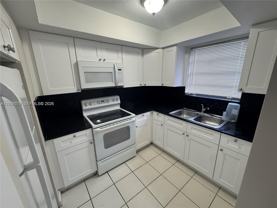 1370 Ne 119th St #6 - Photo 1 of 1