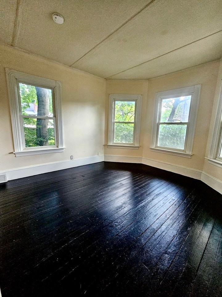 520 Church St #1 - Photo 6 of 13