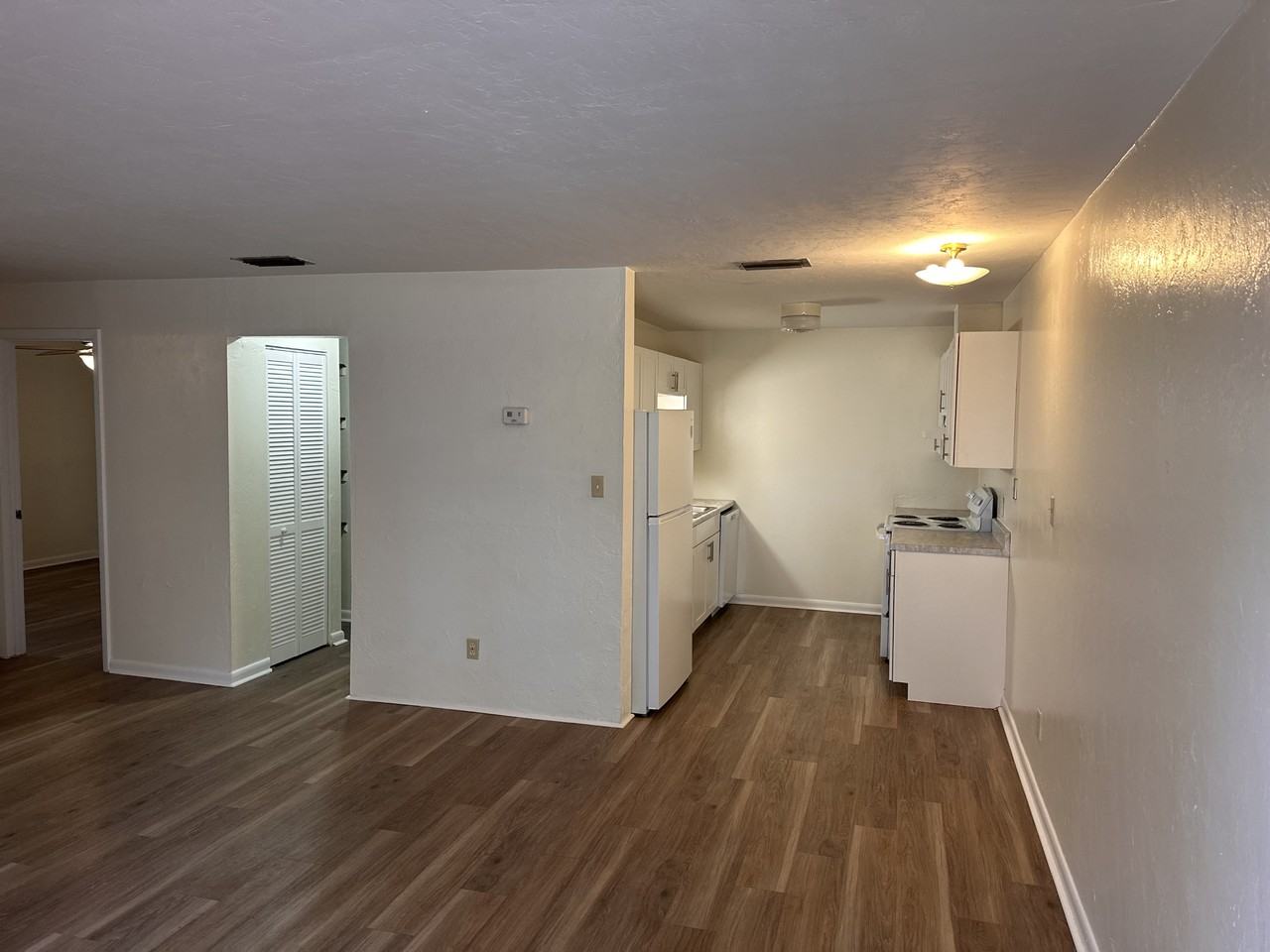 3700 Sw 29th Ter #B - Photo 6 of 14