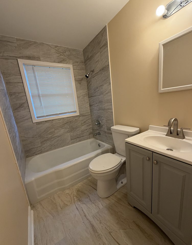 4305 41st Ave N - Photo 2 of 7