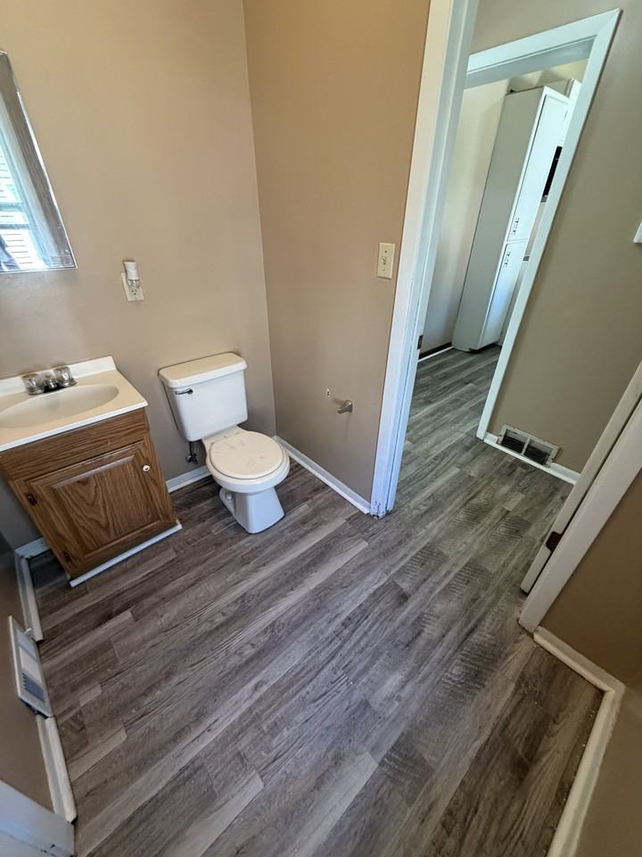 5235 Walker Ave - Photo 2 of 26