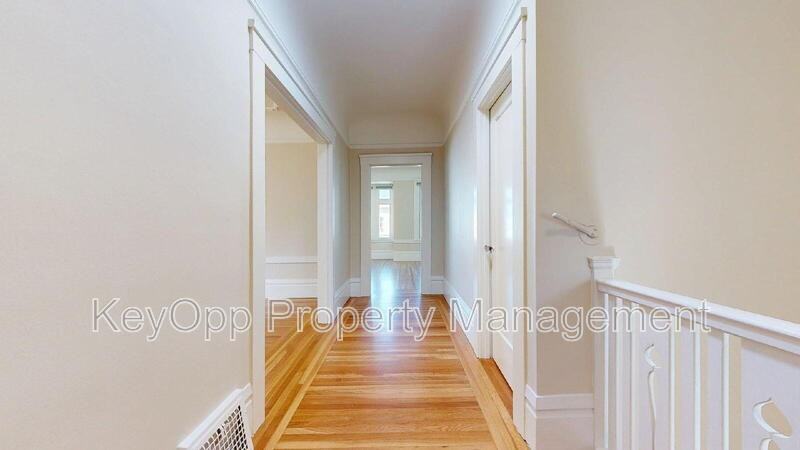 769 18th Ave - Photo 4 of 36
