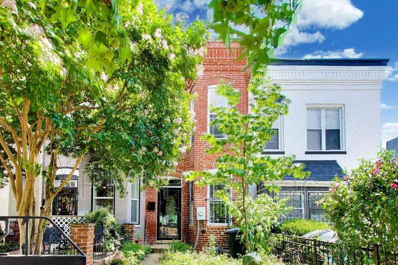 821 12th St Ne - Photo 3 of 19