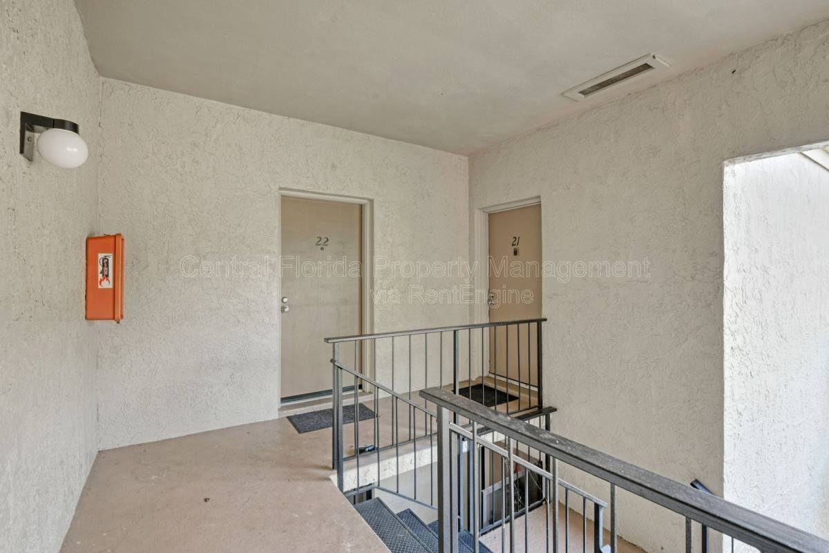 3282 S Semoran Blvd #22 - Photo 2 of 10