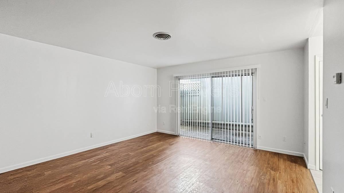 5441 Olympic Way - Photo 4 of 10