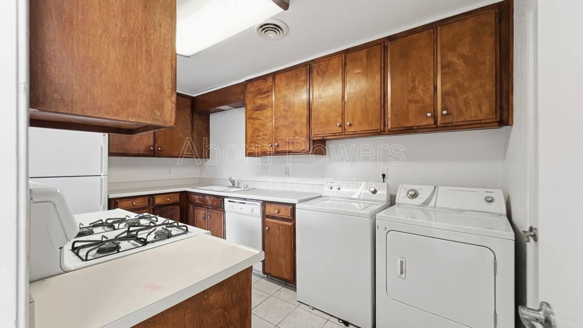 5441 Olympic Way - Photo 6 of 10
