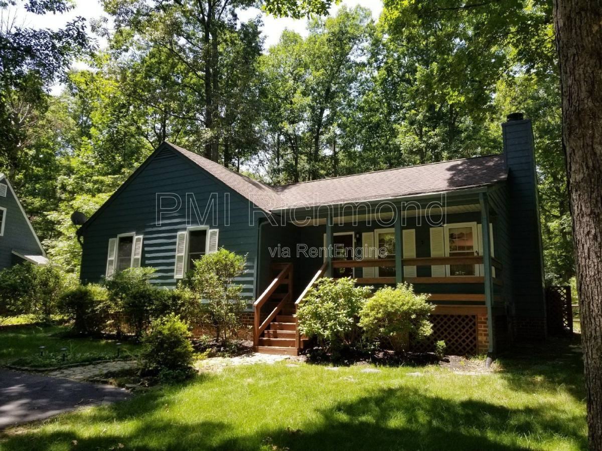 2504 Carriage Creek Ct - Photo 2 of 10