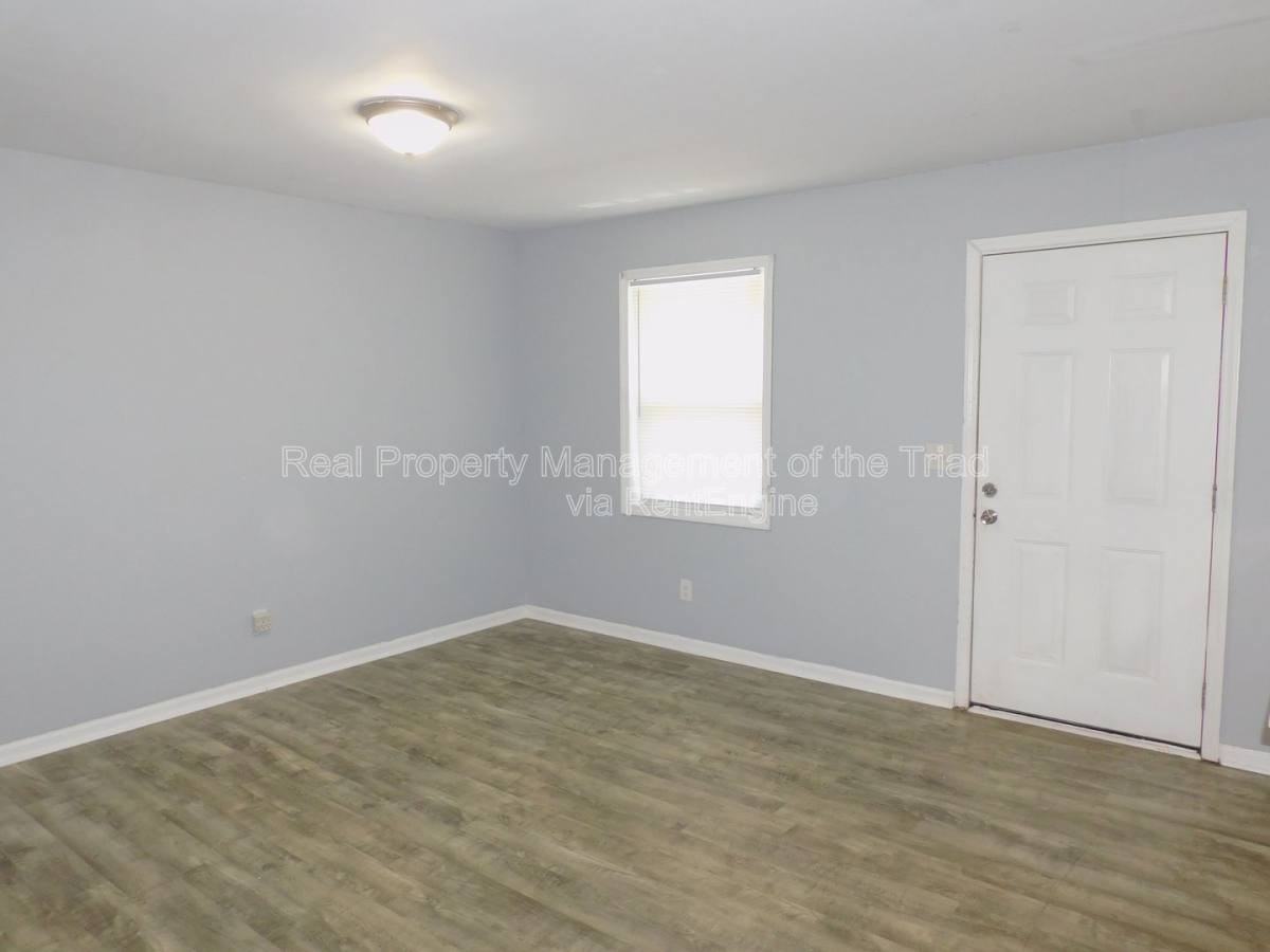 2406 Markwood Ln #C - Photo 2 of 10