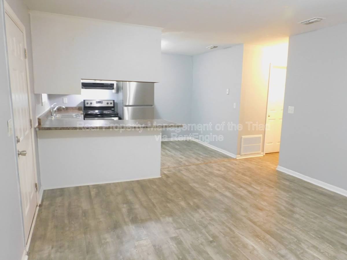2406 Markwood Ln #C - Photo 4 of 10