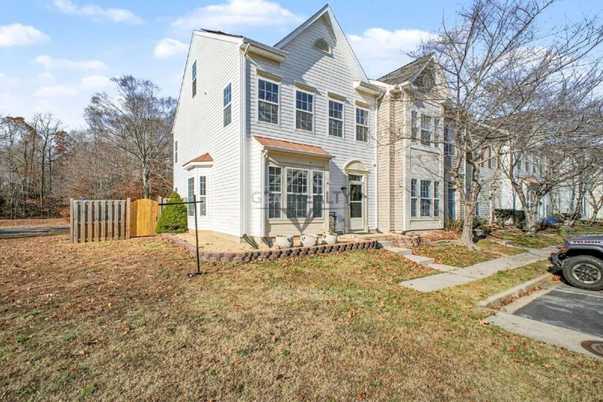 5218 Drakes Ct - Photo 2 of 10