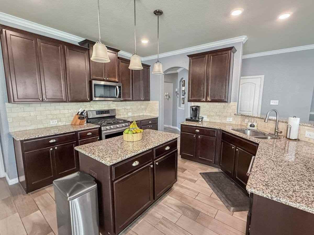 1313 Zanna Grace Way - Photo 3 of 10