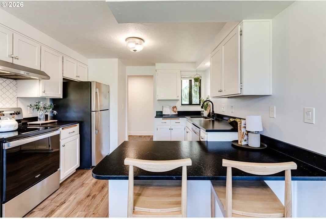 1171 Valley Butte Dr - Photo 4 of 20
