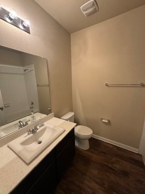 1054 Gaelic Dr - Photo 6 of 10