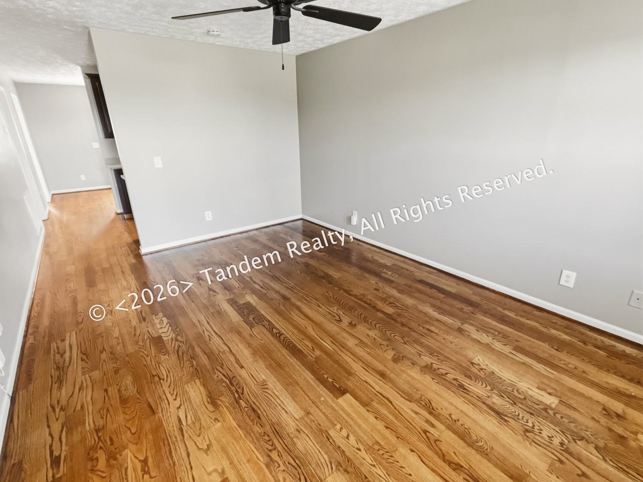 1525 Luton St - Photo 2 of 17
