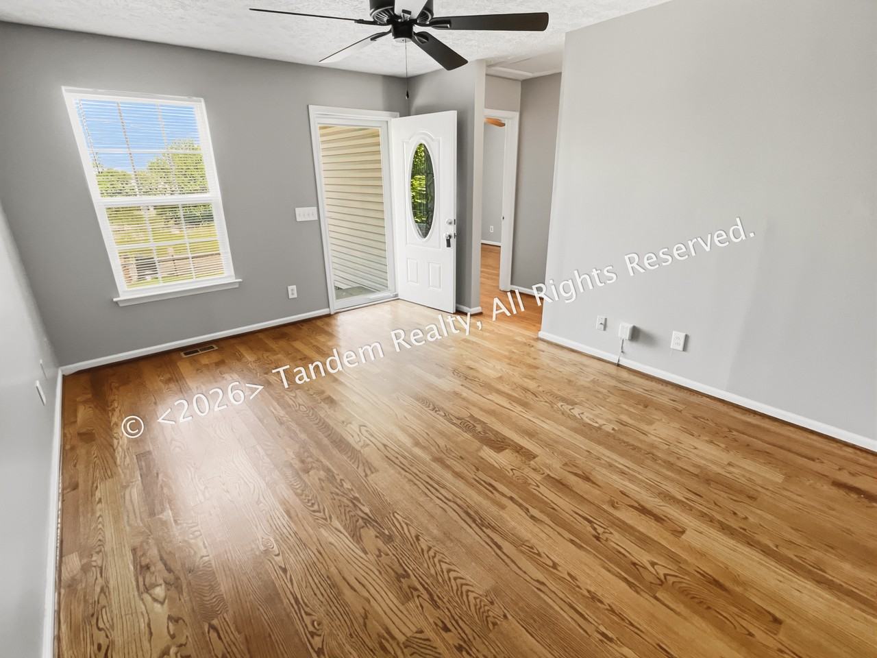 1525 Luton St - Photo 3 of 17