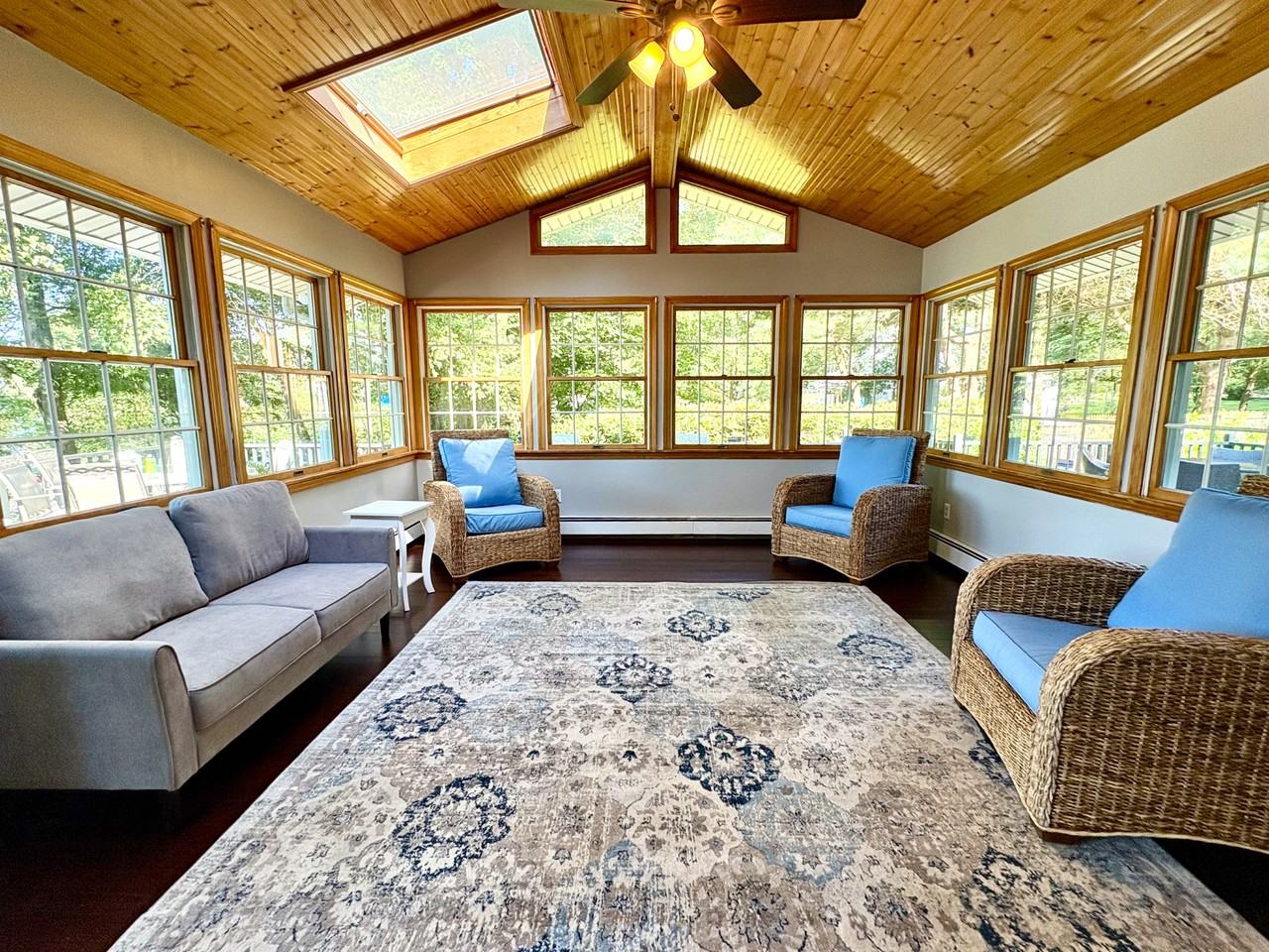 421 Hemlock Point Dr #NA - Photo 7 of 15