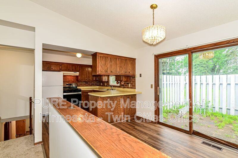 7441 Major Ave N - Photo 4 of 24