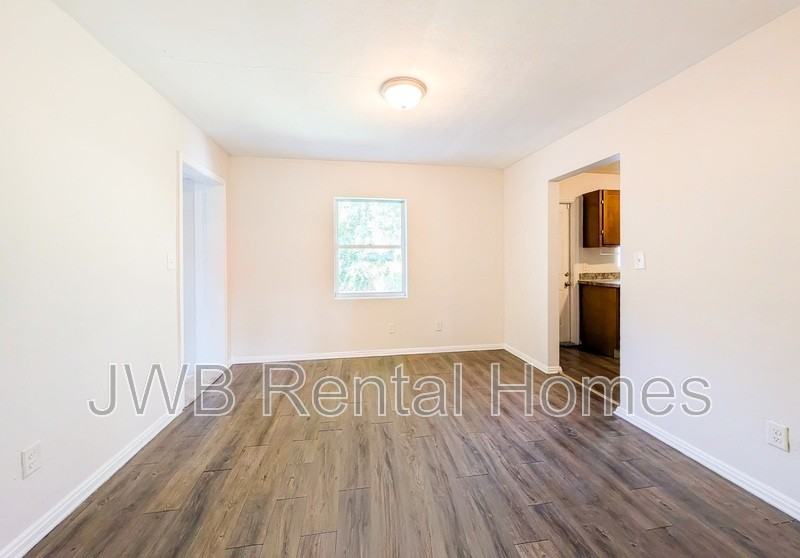 2216 Barlad Dr - Photo 4 of 18