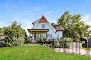 featured image of 1405 Kirkland Ave