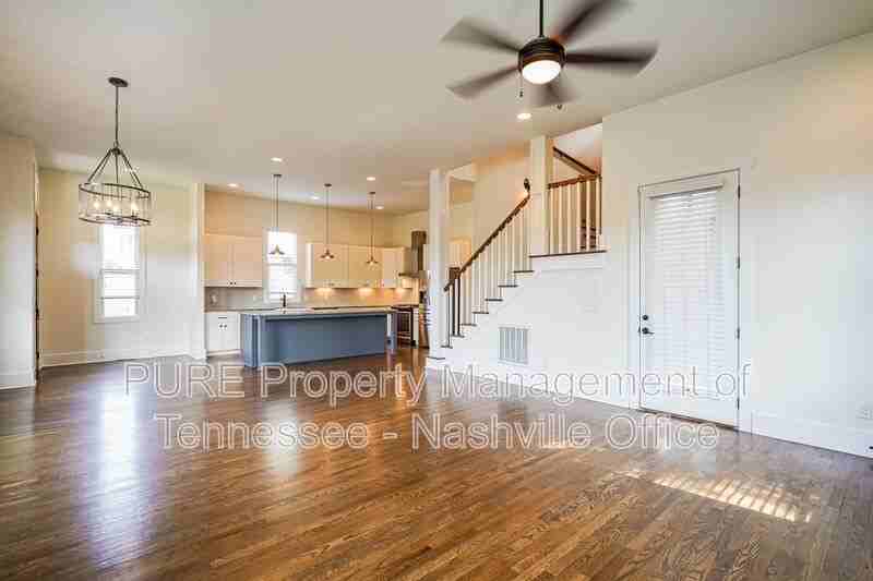 1405 Kirkland Ave - Photo 5 of 20