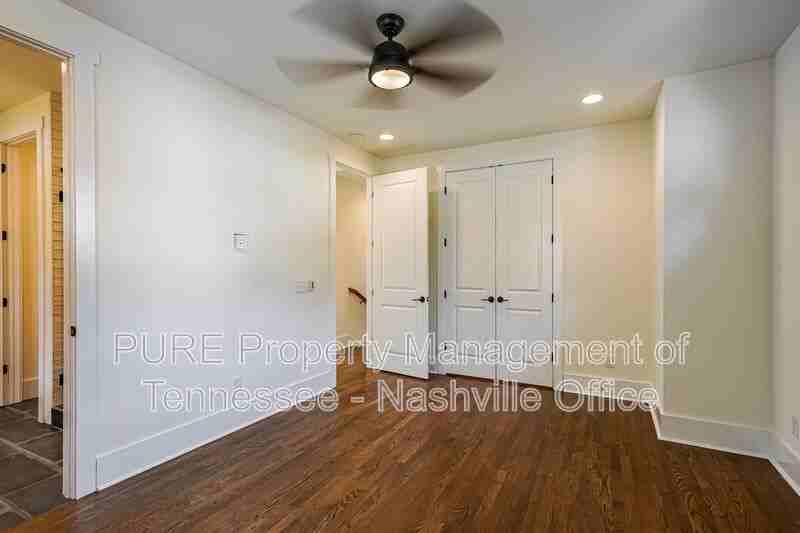 1405 Kirkland Ave - Photo 7 of 20