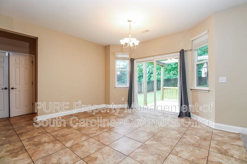210 Underwood Ct - Photo 2 of 17