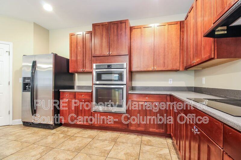 210 Underwood Ct - Photo 7 of 17