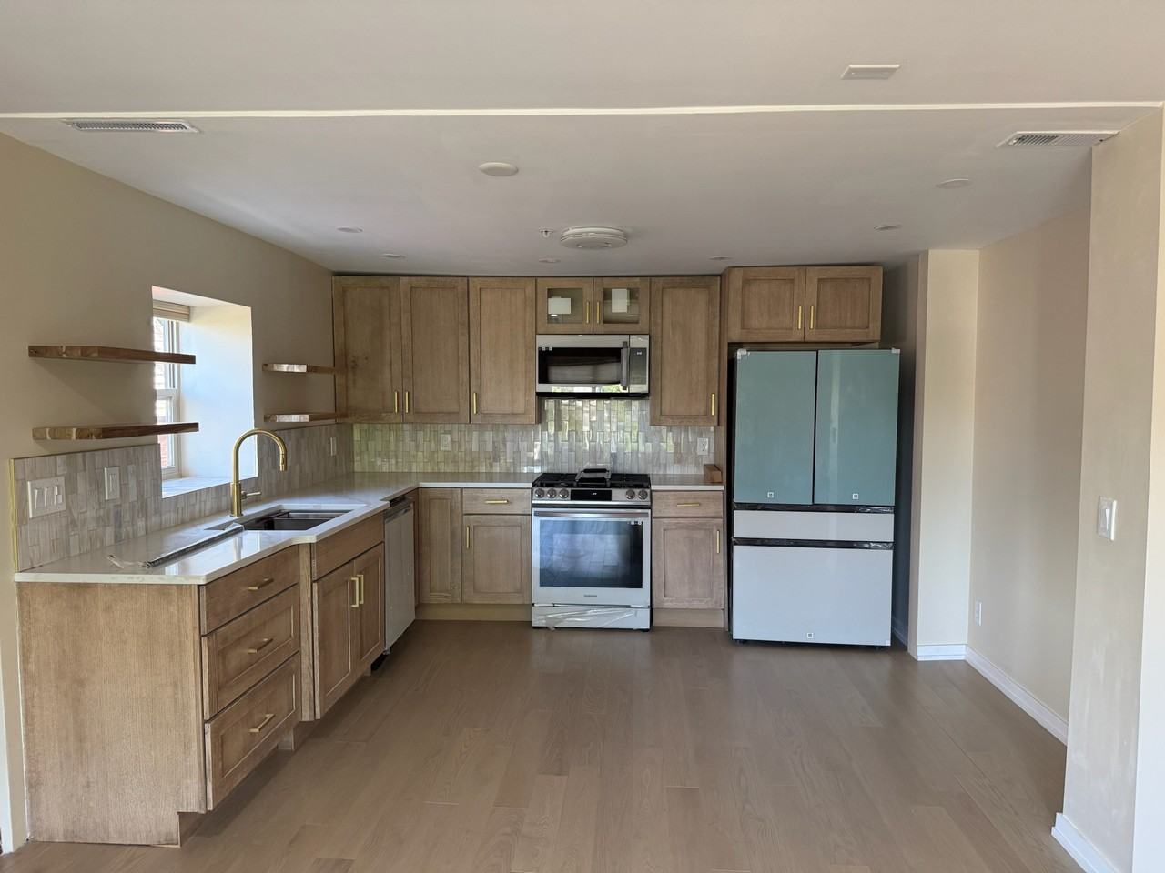2327 Park Ave #3 - Photo 2 of 17