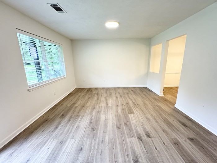1775 Highpoint Rd - Photo 5 of 16