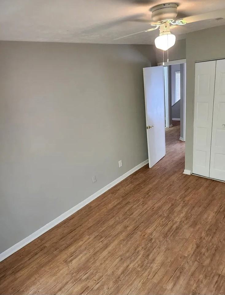 177 Governors Dr - Photo 5 of 9