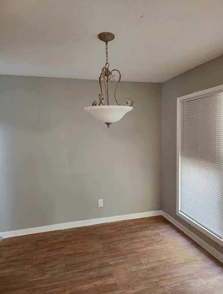 177 Governors Dr - Photo 7 of 9