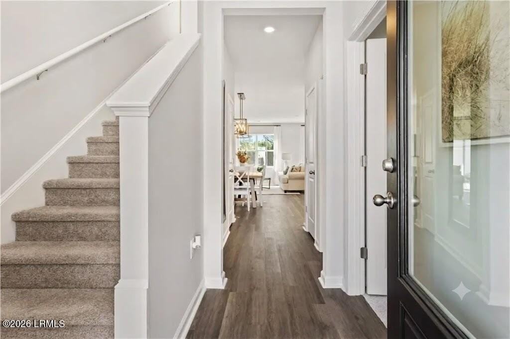 7 Whispering Oaks Cir - Photo 2 of 26