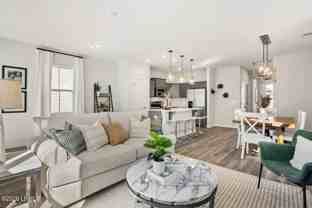 7 Whispering Oaks Cir - Photo 1 of 1