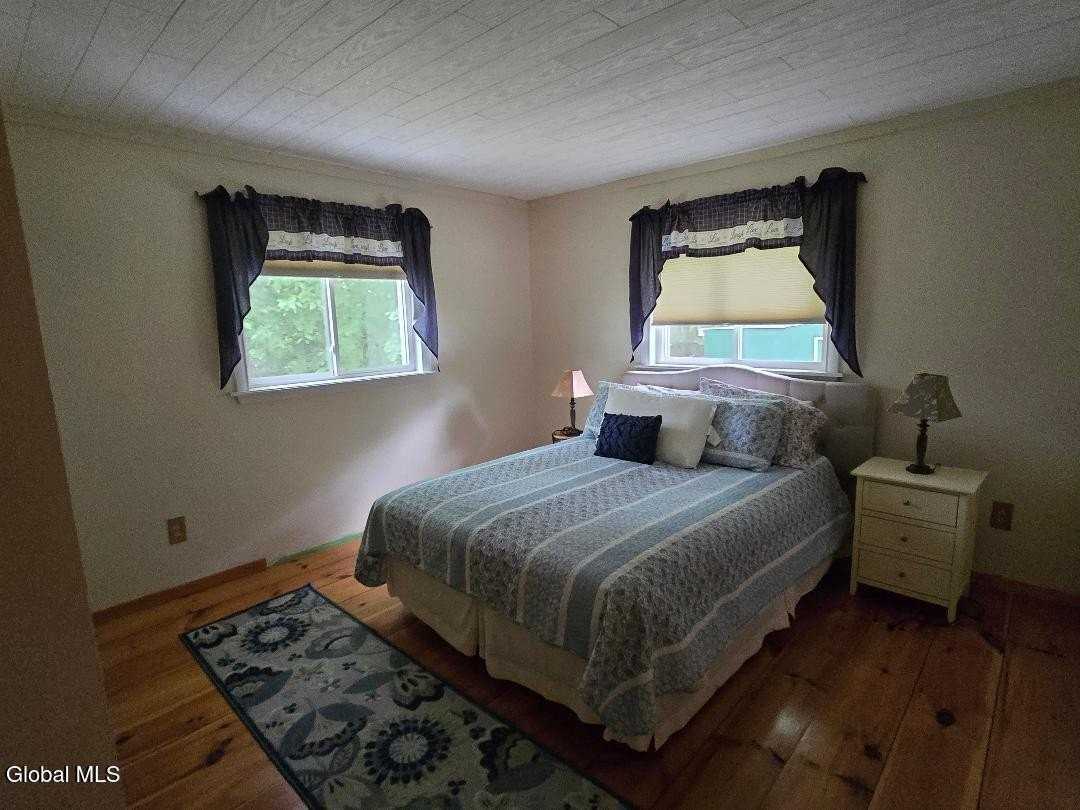 13 Lincoln Ln - Photo 5 of 8