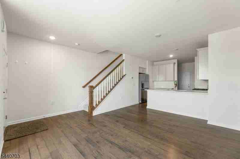 19 S Davenport St - Photo 5 of 23