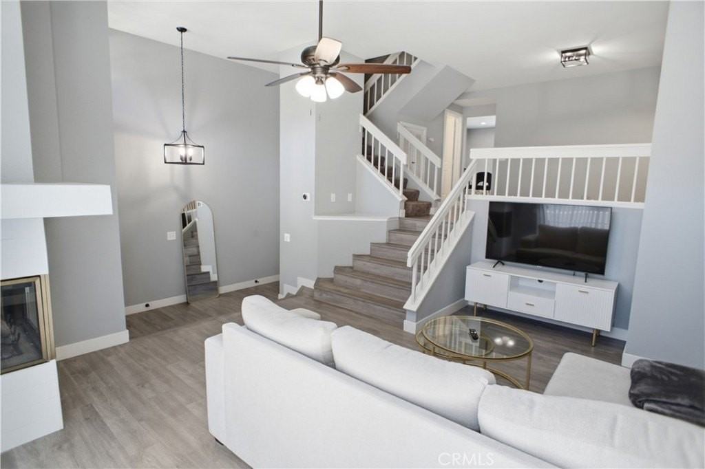 24 Rock Cliff Pl - Photo 3 of 24