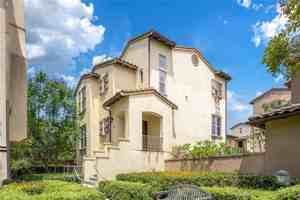 featured image of 329 Tall Oak