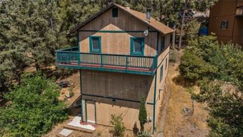 featured image of 2304 Woodland Dr